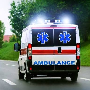 The ambulance issue is back once again front ; The death of person due to no treatment available on time | पुन्हा एकदा रुग्णवाहिकेचा 'ढिम्म' कारभार चव्हाट्यावर ; वेळेत उपचार न मिळाल्याने मृत्यू