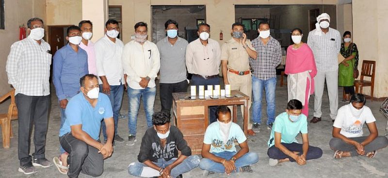 Six arrested in Amravati black marketing of remdesivir | Coronavirus in Amravati; अमरावतीत रेमडेसिविरचा काळाबाजार करणाऱ्या दोन डॉक्टरांसह सहा जण ताब्यात