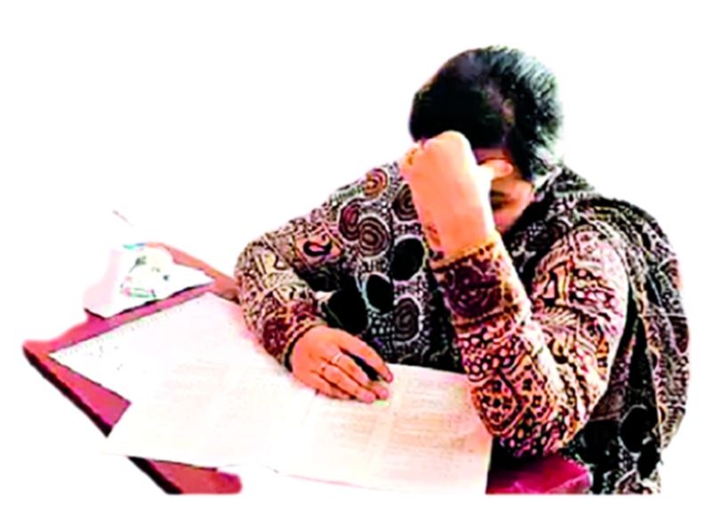 Anger among students over postponement of MPSC exams | ऐनवेळी एमपीएससी परीक्षा पुढे ढकलल्याने विद्यार्थ्यांत रोष