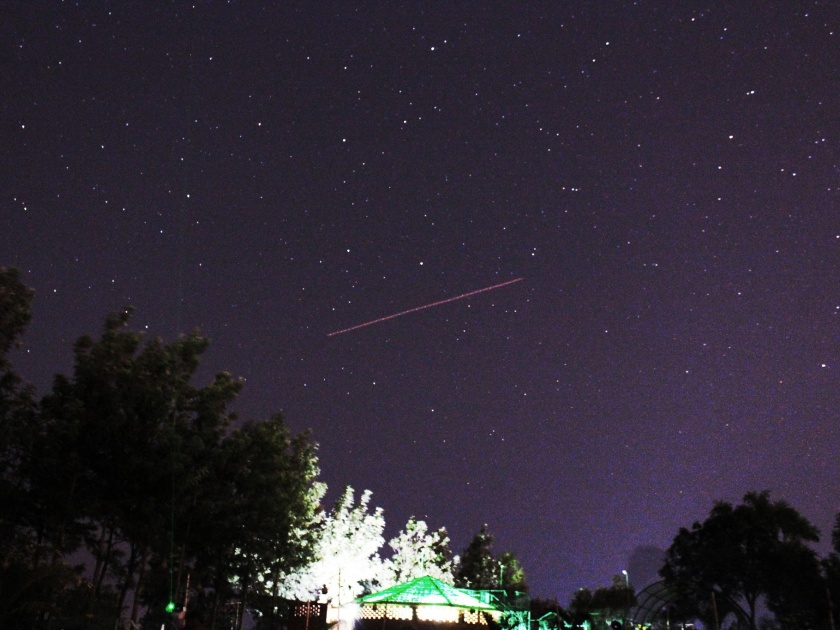 'Geminid' meteor showers | ‘जेमिनिड’ उल्का वर्षावाची मेजवानी