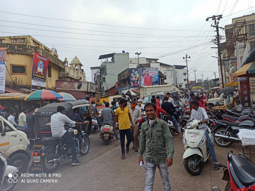 Citizens suffer from traffic congestion in Ghoti | घोटीत वाहतूक कोंडीने नागरिक त्रस्त