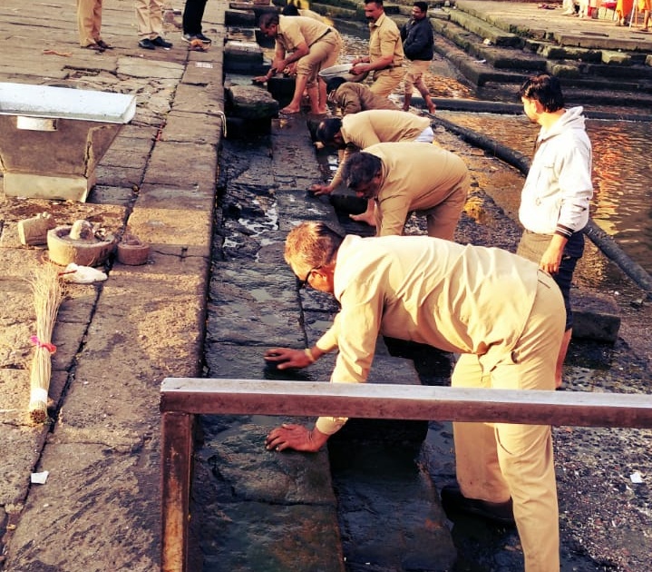  Cleanliness campaign at Gangagatta in Nashik | नाशिकमध्ये गंगाघाटावर स्वच्छता मोहीम