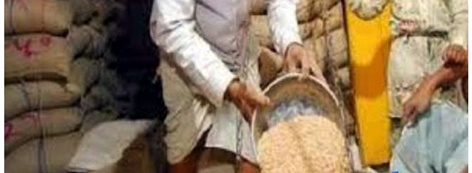 Parbhani: Provide ration cereal to migrant families quickly | परभणी : स्थलांतरित कुटुंबियांना रेशनचे धान्य त्वरीत द्या