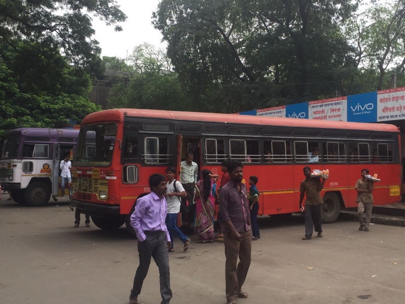 Demand for setting up of Nashik bus through Satana-Khamkheda-Bez route | सटाणा-खामखेडा-बेज-मार्गाने नाशिक बस सुरु करण्याची मागणी