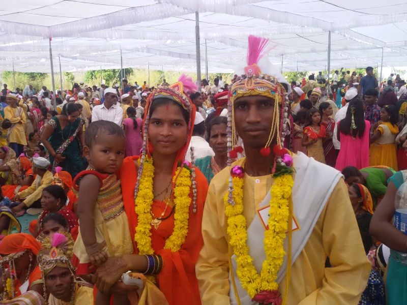 Community marriage of 551 couples | ५५१ जोडप्यांचा सामुदायिक विवाह