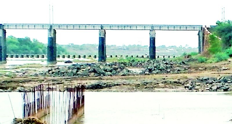Pulgaonkar has no water supply for four days | चार दिवसांपासून पुलगावकरांना पाणीपुरवठा नाही
