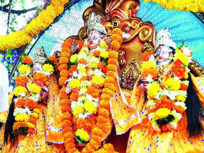 Shobha Yatra of Bhudevi, Sridevi, Balaji | भूदेवी, श्रीदेवी, बालाजी यांची शोभायात्रा