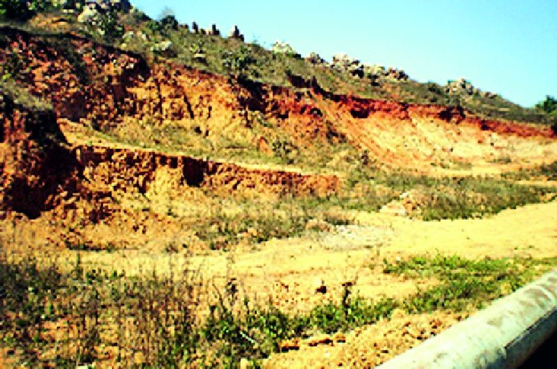 Illegal mining of minor minerals | गौण खनिजांचे अवैध खनन