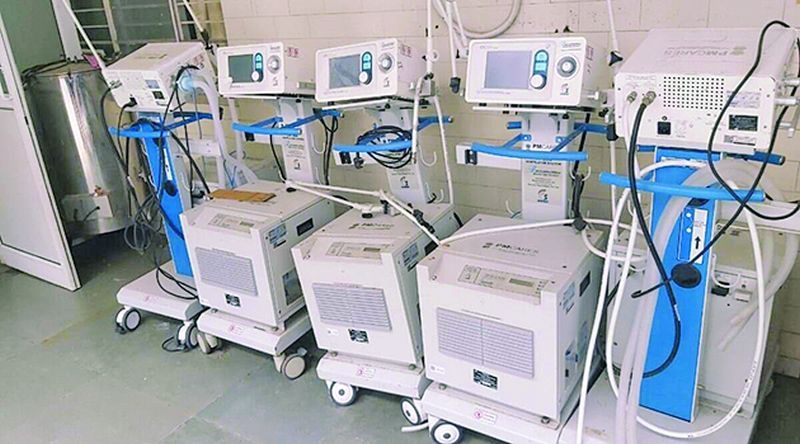 PM Care Fund's 35 ventilators weaken oxygen flow | पीएम केअर फंडाचे 35 व्हेंटिलेटर्स ऑक्सिजन फ्लो करण्यास कमकुवत