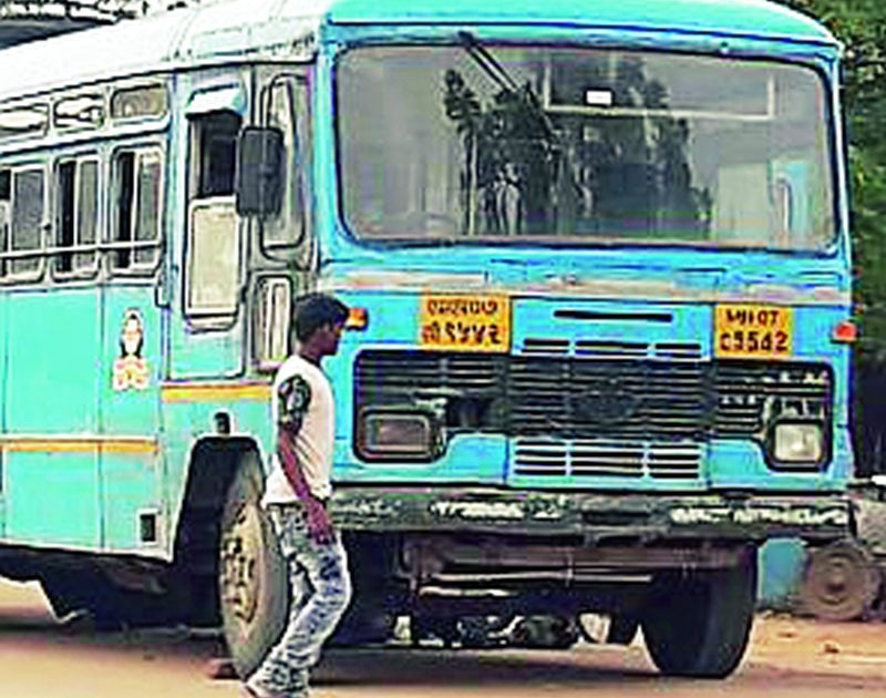 Will provide buses for the pilgrims | यात्रेकरूंसाठी बसगाड्या देणार