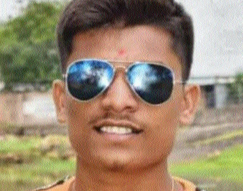 Death of a young man dancing in Ganapati immersion procession | गणपती विसर्जन मिरवणुकीत नाचताना युवकाचा मृत्यू