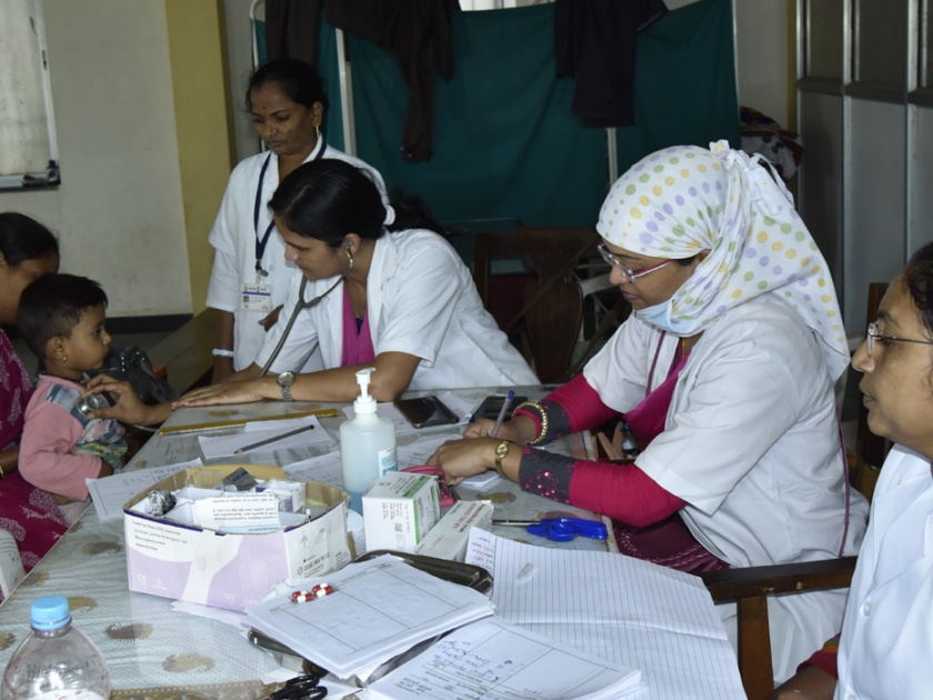 More than 14 thousand displaced persons in Sangli district receive treatment from 67 medical teams | सांगली जिल्ह्यात 14 हजाराहून अधिक विस्थापितांवर औषधोपचार