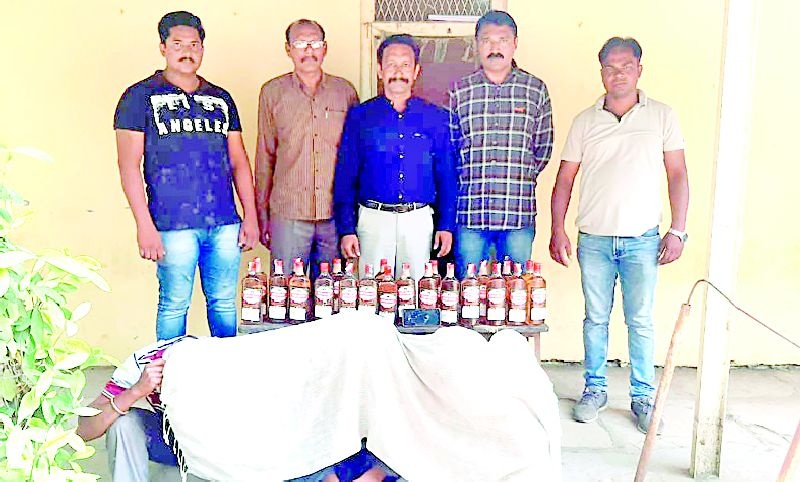 MP fake liquor confiscated in the face of elections | निवडणुकीच्या तोंडावर एमपी बनावटीची दारू जप्त