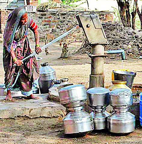 Artificial water scarcity signs in 1,108 villages | १,१०८ गावात कृत्रिम पाणी टंचाईचे संकेत