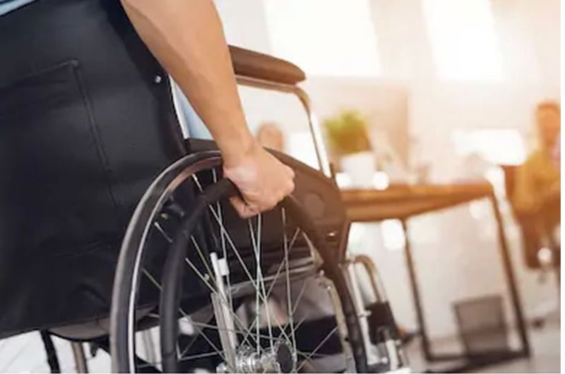 'Reverse gear' of proposed disability law amendment | दिव्यांग कायद्यातील सुधारणेच्या प्रस्तावाचा ‘रिव्हर्स गिअर’