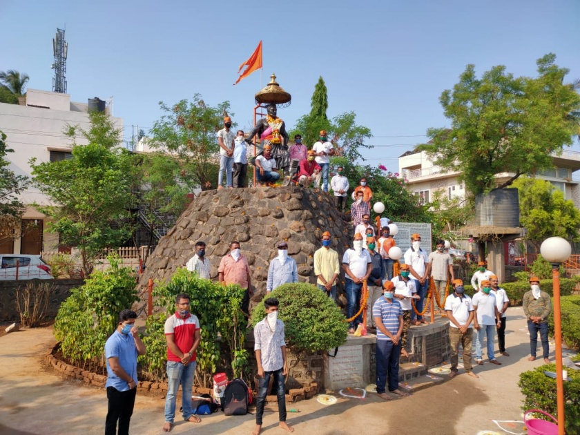 Greetings on the occasion of the birth anniversary of Chhatrapati Sambhaji Raje | कोल्हापुरात शिवप्रेमींतर्फे छत्रपती संभाजीराजे यांना ‌अभिवादन, ३६३ वी जयंती