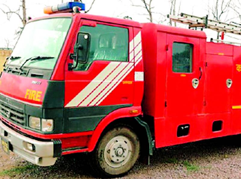 Sakoli's fire truck stopped for Rs 20 lakh | २० लाखांसाठी साकोलीचे अग्निशमन वाहन अडले