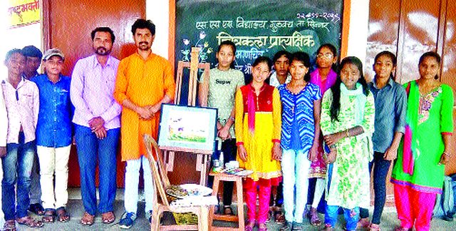 Painting demonstration competition at Gulvanch Yogi School | गुळवंच योगी विद्यालयात चित्रकला प्रात्यक्षिक स्पर्धा
