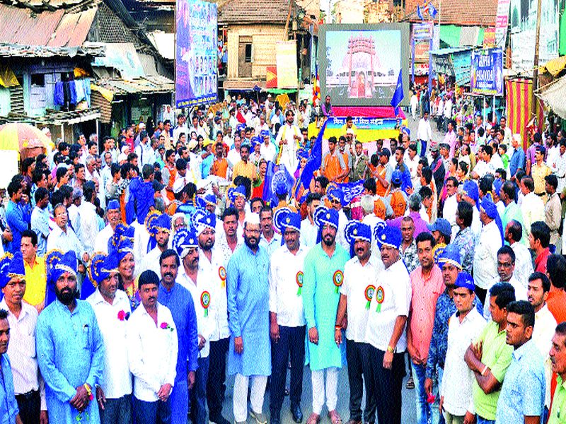Ambedkar Jayanti festival: Cinematic focus; The crowds thronged the streets, shouting Jay Bhim | आंबेडकर जयंती उत्सव : चलचित्रांनी वेधले लक्ष; रस्ते गर्दीने फुलले जय भीमचा जयघोष
