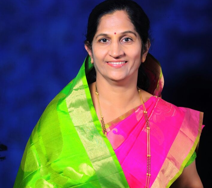 Hoshii city president Jayashree Gat won by 1600 votes | हुपरीच्या नगराध्यक्षपती भाजपच्या जयश्री गाट, १६00 मतांनी विजयी