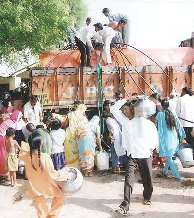 Water shortage in 26 villages of Jalna district | जालना जिल्ह्यातील २६ गावांमध्ये पाणीटंचाई