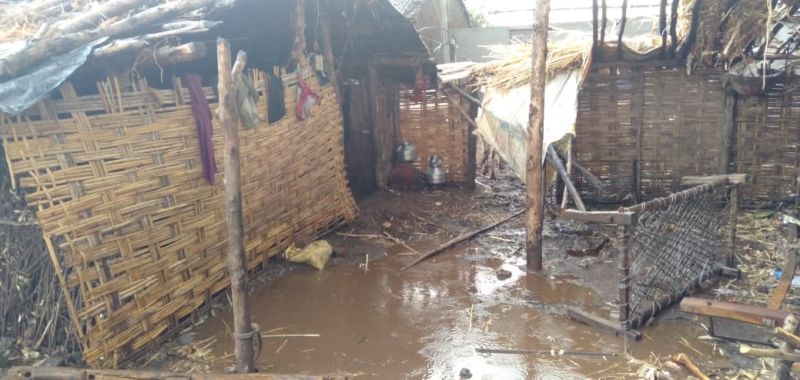 Thunder storm hits Chopra taluka, electricity collapses, one injured | वादळी पावसाने चोपडा तालुक्याला झोडपले, वीज कोसळून एक जखमी