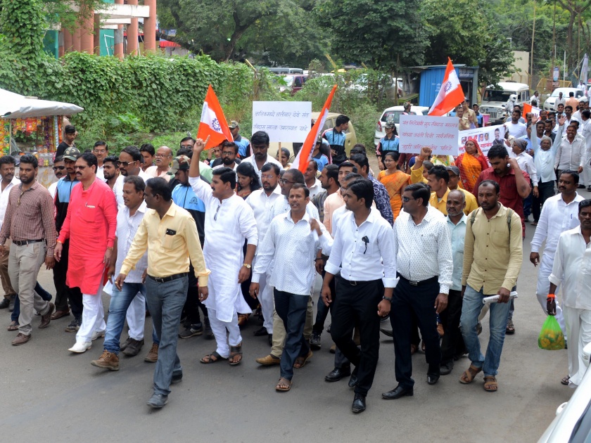 A rally for the demands of Charmakar community in Nashik | नाशिकमध्ये चर्मकार समाजाचा मागण्यांसाठी मोर्चा