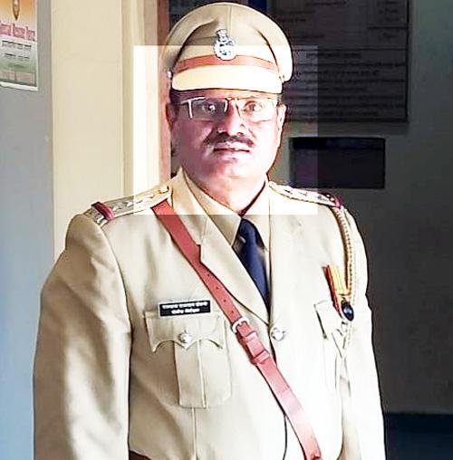 big news; Barshi police inspector Ramdas Shelke transferred to control room | मोठी बातमी; बार्शीचे 'पीआय' रामदास शेळके यांची नियंत्रण कक्षात बदली