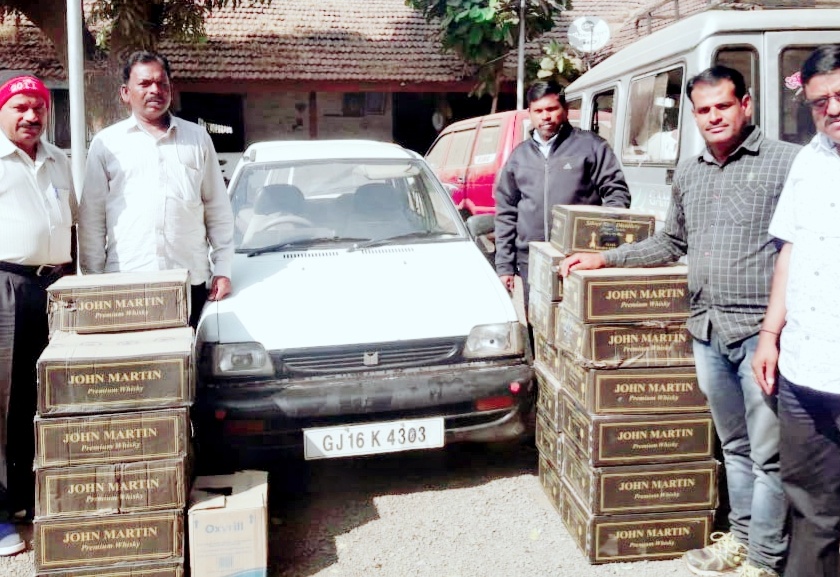 Illegal liquor seized in Surgan | सुरगाण्यात अवैध मद्यसाठा जप्त
