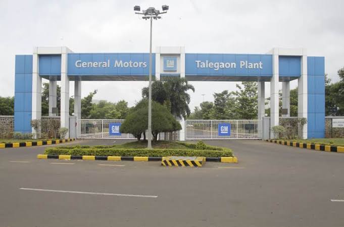 General Motors Company in Talegaon laid off 1419 employees | तळेगाव येथील जनरल मोटर्स कंपनीने तब्बल १४१९ कर्मचाऱ्यांना कामबंदीची नोटीस ; कामगार संघटना आक्रमक
