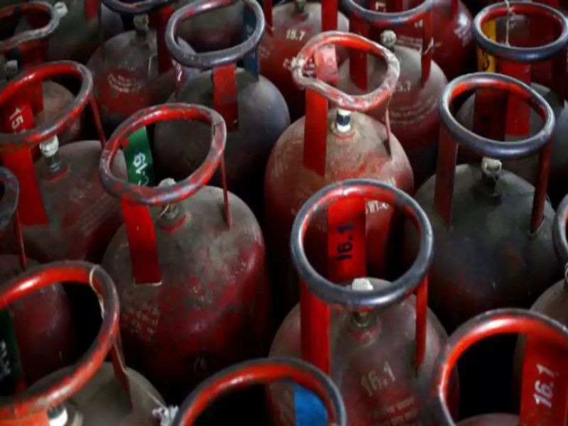 Cheating in Nagpur under the name of gas agency | गॅस एजन्सी देण्याच्या नावाखाली नागपुरात फसवणूक