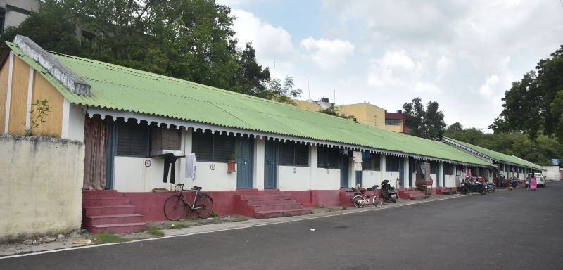 Order to evacuate the '160 room hall' colony in Nagpur | नागपुरातील ‘१६० खोल्यांचे गाळे’ वसाहत रिकामे करण्याचे आदेश