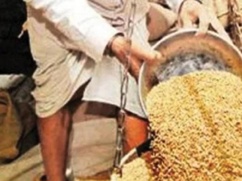 Solapur Sancharbandi; If you run out of grain, you will get home delivery service | Solapur Sancharbandi; धान्य संपलेच असेल तर घरपोच मिळणार सेवा...!