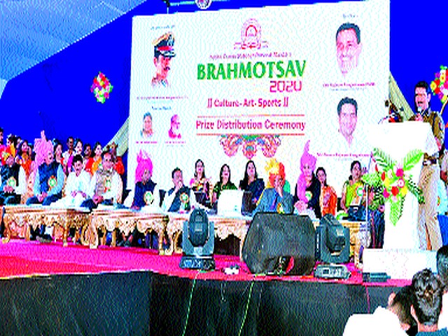 End of 'Brahmotsav' cultural program | ‘ब्रह्मोत्सव’ सांस्कृतिक कार्यक्रमाचा समारोप