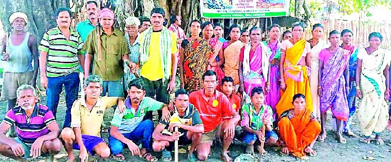 The villagers came to the rescue of the forest | जंगल बचावासाठी ग्रामस्थ सरसावले