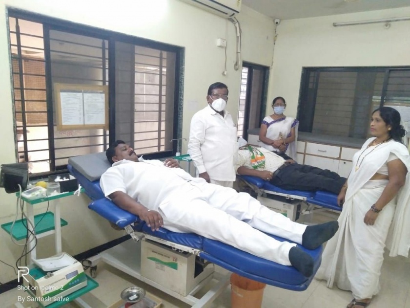 Blood donation camp by Congress in Bhusawal | भुसावळात काँग्रेसतर्फे रक्तदान शिबिर