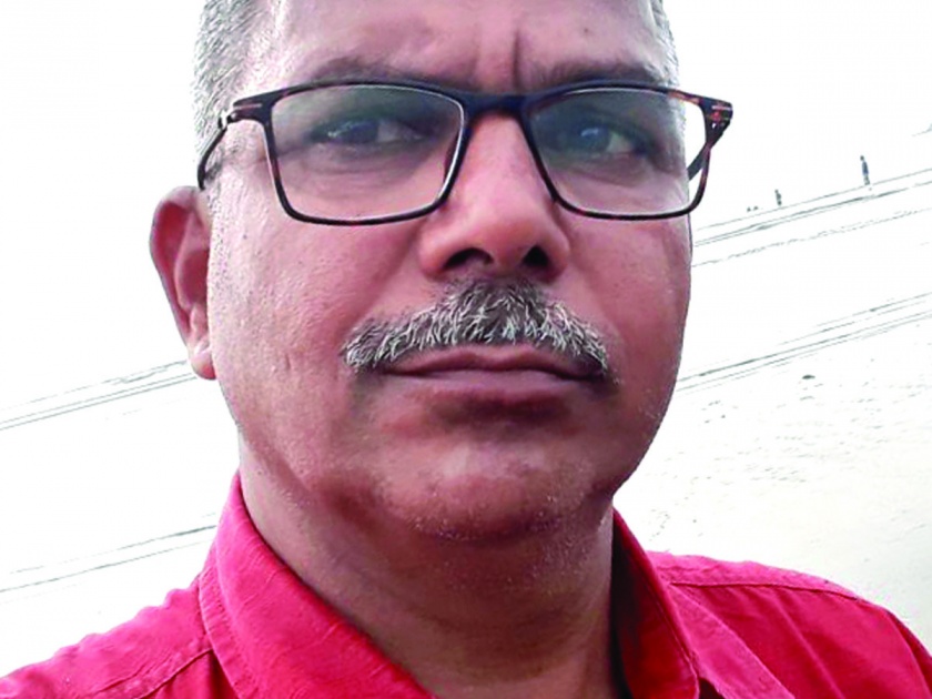 The controversial Pradeep Vest was finally removed from the post of Fishery Commissioner | सिंधुदुर्ग : प्रदीप वस्त यांची अखेर मत्स्य आयुक्त पदावरून उचलबांगडी, वारुंजीकर सहाय्यक आयुक्त