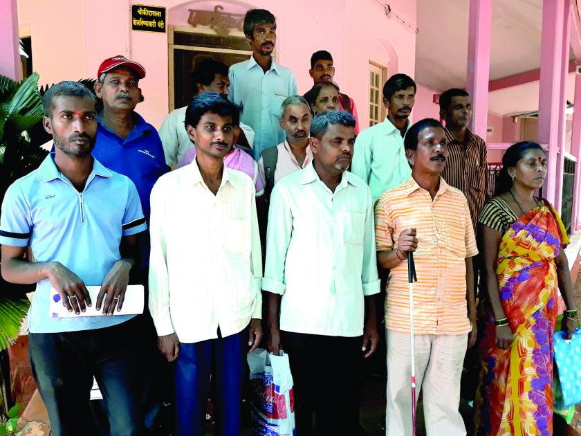 Increased number of blind people in Sindhudurg district, doctors responsible for drug companies | सिंधुदुर्ग जिल्ह्यात अंध-अपंगाच्या संख्येत वाढ, औषध कंपन्यांसह डॉक्टर जबाबदार