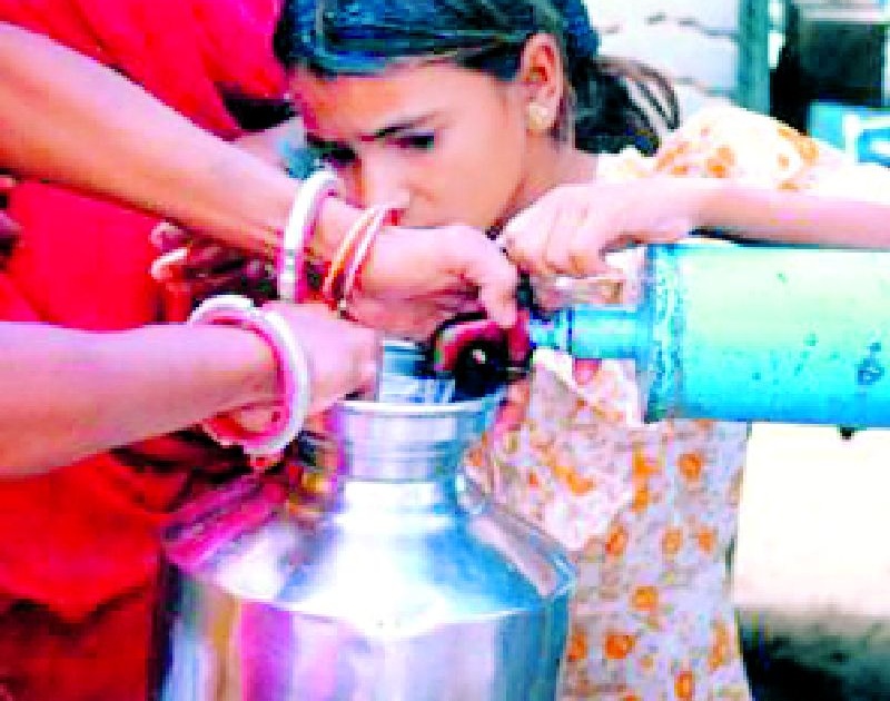Severe water shortage in 23 villages of Arni taluka | आर्णी तालुक्यातील २३ गावांत तीव्र पाणीटंचाई