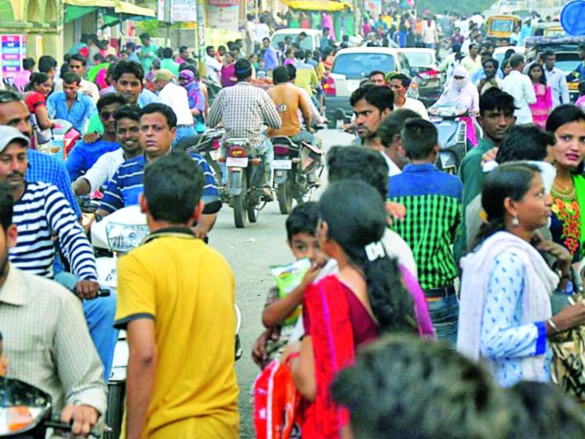 The market for the Diwali procession grew | दिवाळीच्या खरेदीसाठी बाजारपेठ फुलली