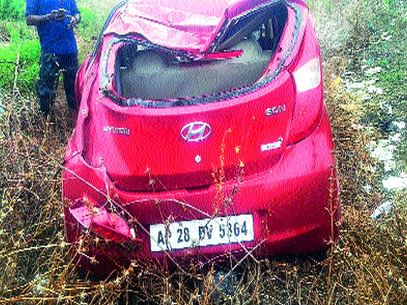  Accident on Mumbai-Agra highway; One killed | मुंबई-आग्रा महामार्गावर अपघात; एक ठार