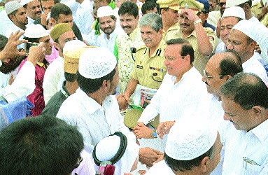 Aurangabad: Eid-ul-Fitr | औरंगाबाद : ईद-उल-फित्र उत्साहात