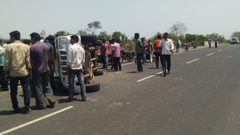 Fatal accidents in Chandrapur district; Two killed on the spot, two serious | चंद्रपूर जिल्ह्यात भीषण अपघात; दोन जागीच ठार, दोन गंभीर