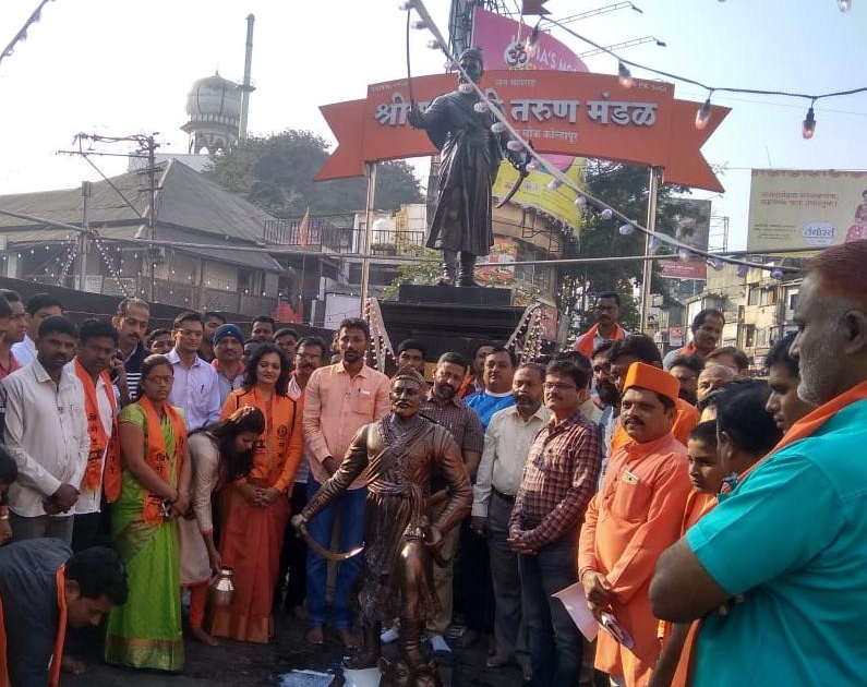 Sambhaji Brigade celebrates the coronation of Chhatrapati Sambhaji Maharaj | संभाजी ब्रिगेडतर्फे छत्रपती संभाजी महाराजांचा राज्याभिषेक सोहळा साजरा