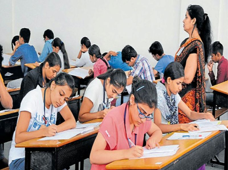 XII examination will be held at 4 centers in Shirpur taluka | शिरपूर तालुक्यात ७ केंद्रांवर होणार बारावीची परीक्षा