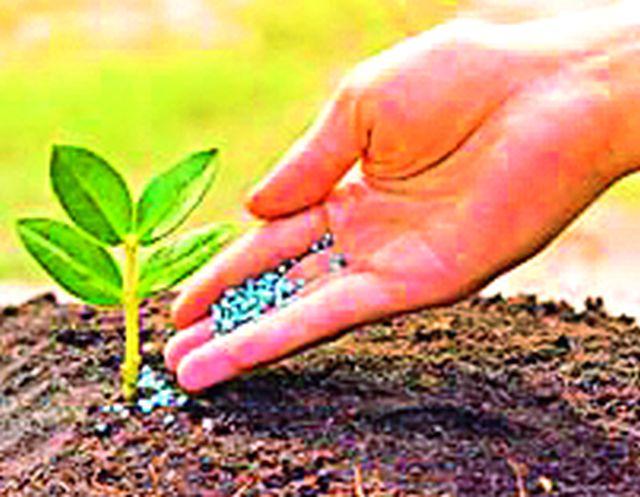 This year, fertilizer sales by 929 POS | यंदा ९२९ ‘पीओएस’द्वारा खत विक्री