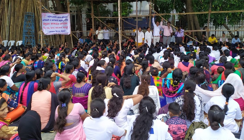 NHM staff also on strike after Asha Sevak | आशा सेविकांपाठोपाठ एनएचएमचे कर्मचारीही संपावर