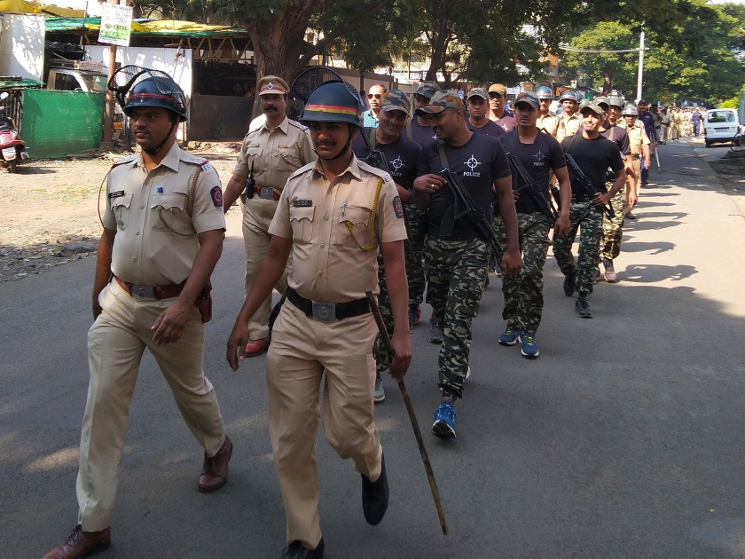 Armed movement in Wadalagaon | वडाळागावात सशस्र संचलन