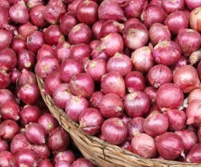 Summer onion arrivals declined | उन्हाळ कांद्याची आवक घटली