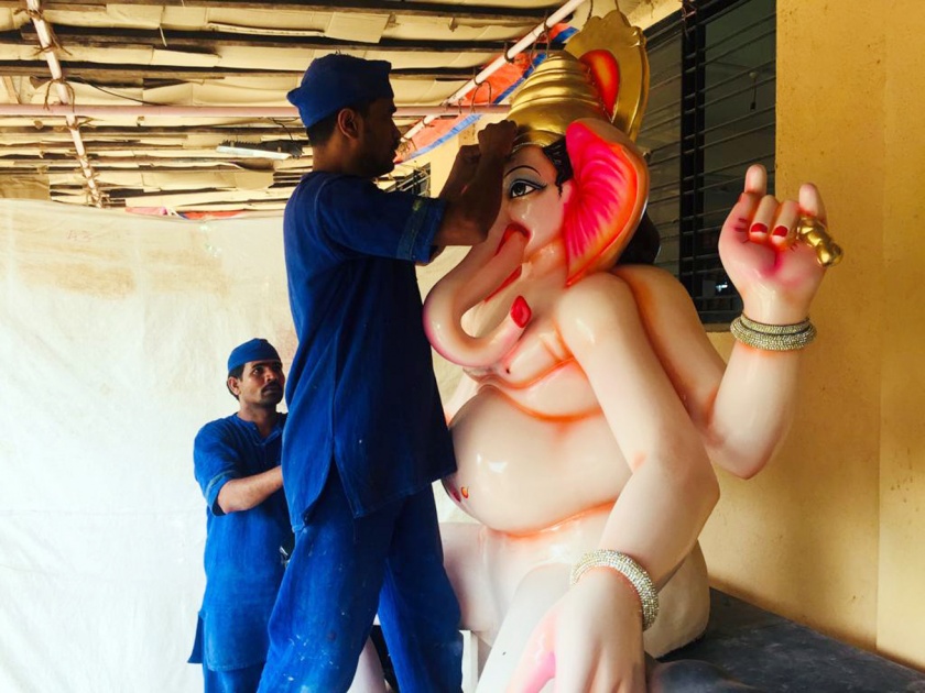 11 futuristic Ganeshmooty in jail | कारागृहात साकारतेय ११ फूटी गणेशमूती